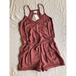NWT Lilka Nelisa romper ✨
